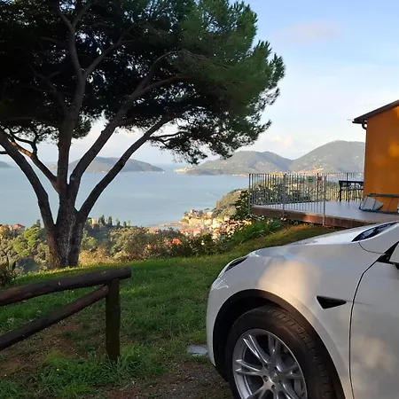 Holiday home Torretta House, Inside A Private Park, Pool, Tennis, Ac, Parking Next And Parking In Lerici! Lerici