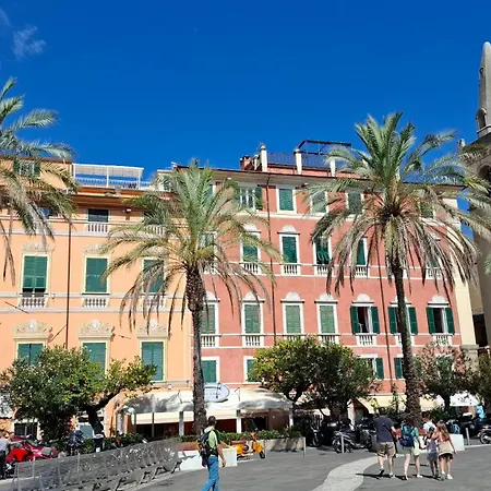 Torretta House, Inside A Private Park, Pool, Tennis, Ac, Parking Next And Parking In Lerici! *
