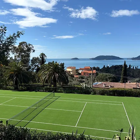 Torretta House, Inside A Private Park, Pool, Tennis, Ac, Parking Next And Parking In Lerici! Holiday home *